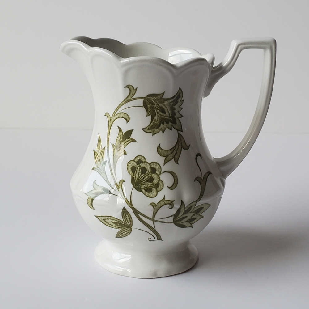 Royal Staffordshire Windsong Green Creamer Jug J & G Meakin England